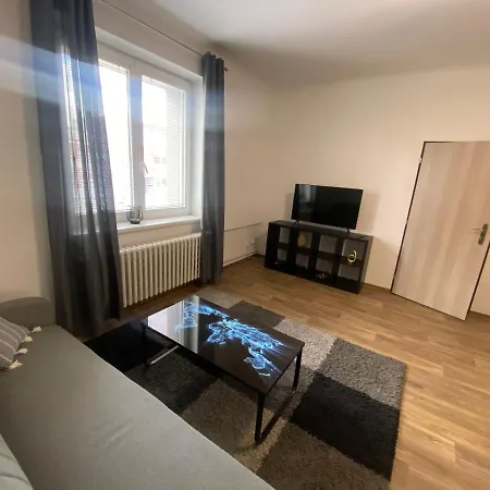 Cerna Ruze - 3 아파트 플젠