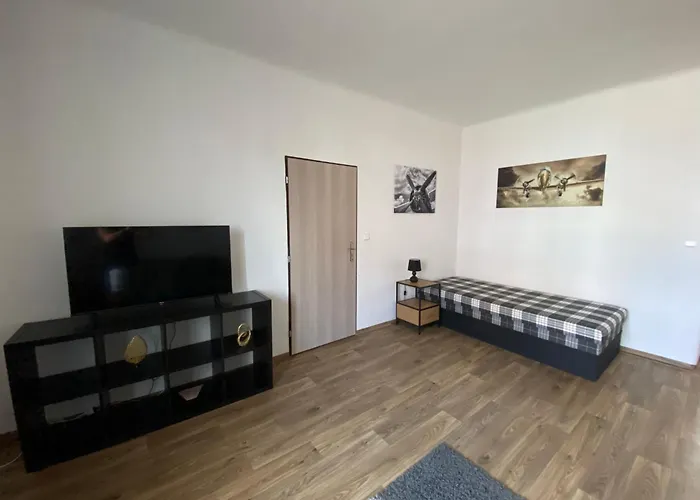 Cerna Ruze - 3 Daire Plzeň